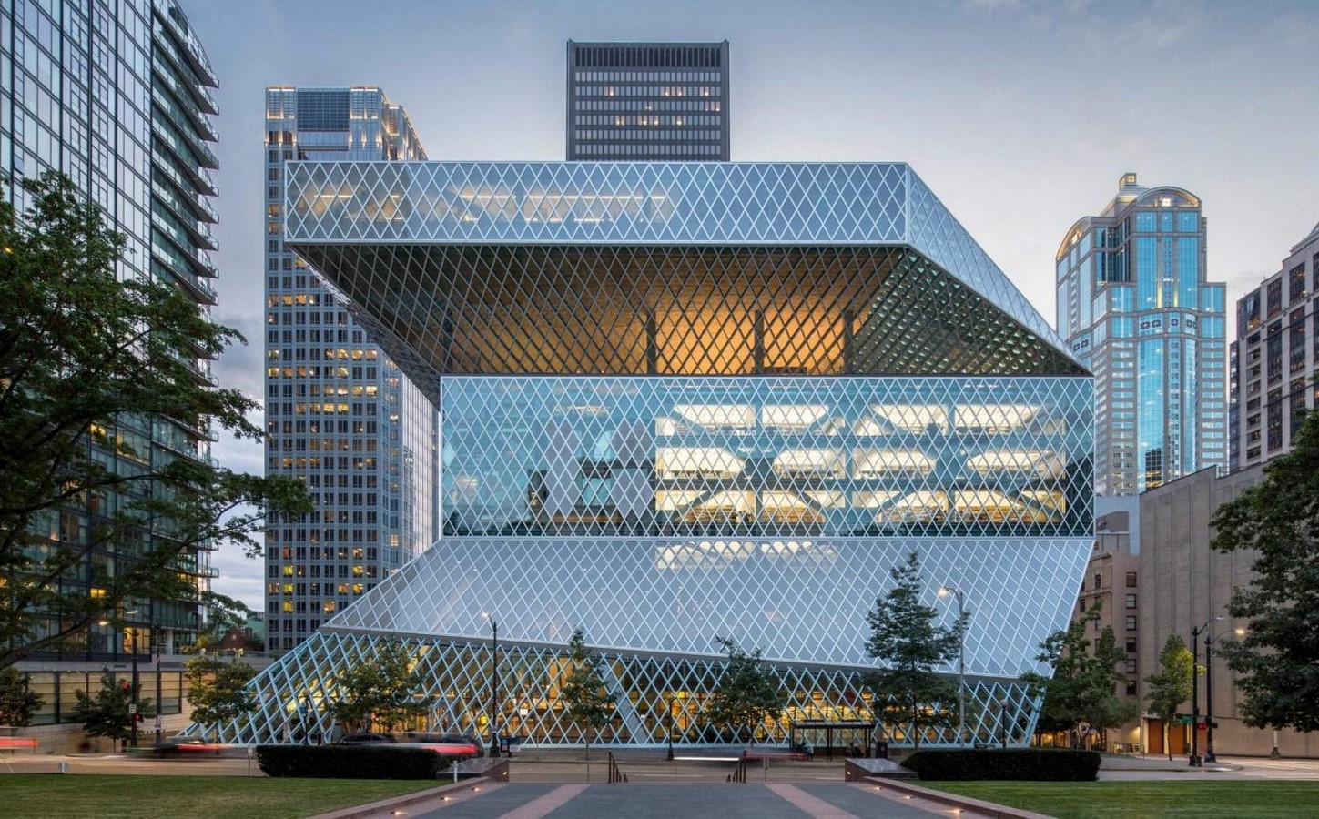 Rem Koolhaas - Globally Renowned "Starchitect" - Sheet7