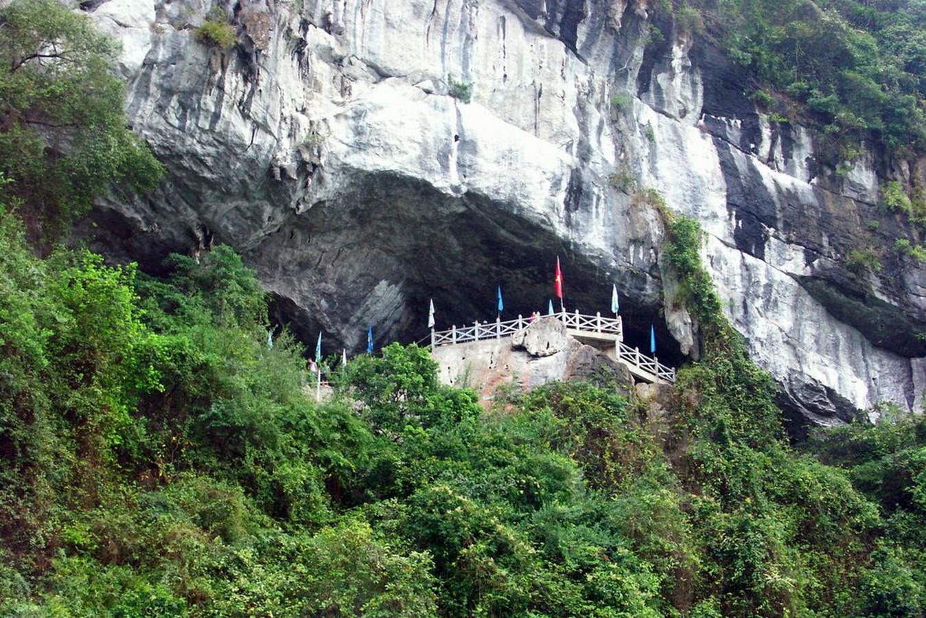 Sung Sot Cave Of Vietnam - Sheet1